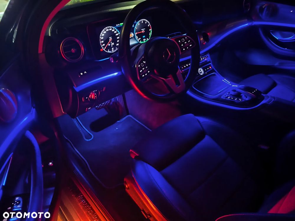 Mercedes-Benz Klasa E 300 de 9G-TRONIC Exclusive - 37