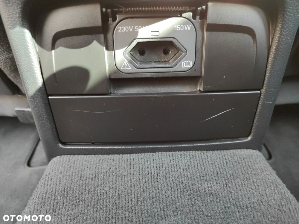 Audi A4 Avant 2.0 TDI DPF multitronic Ambiente - 16