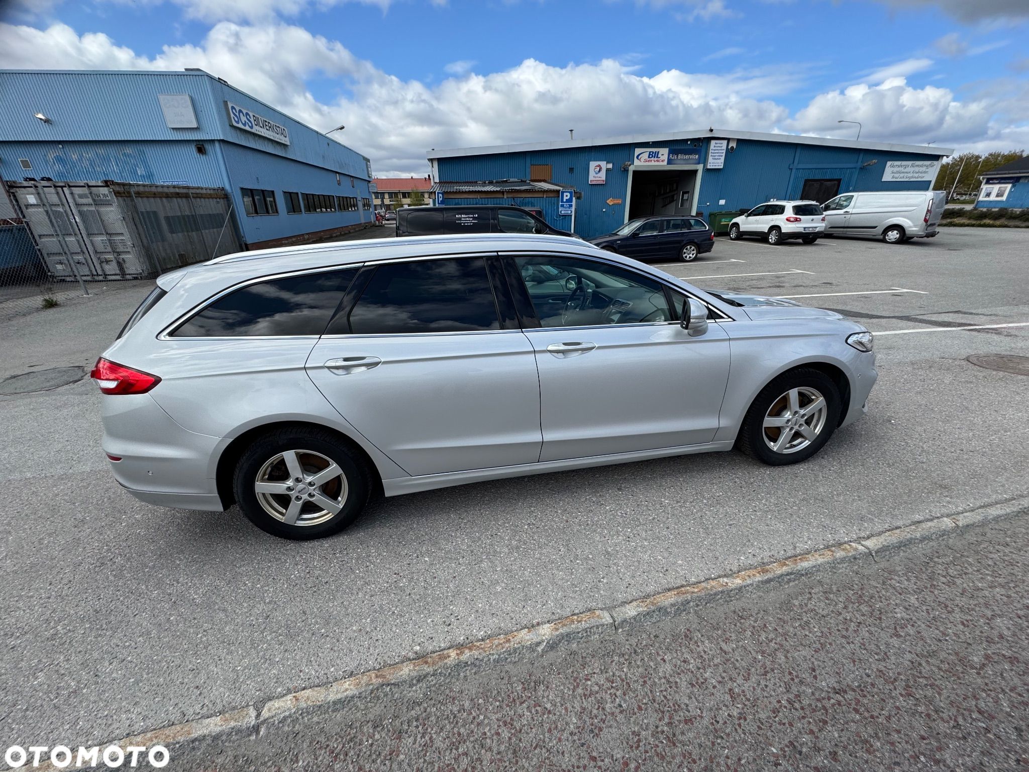 Ford Mondeo - 1