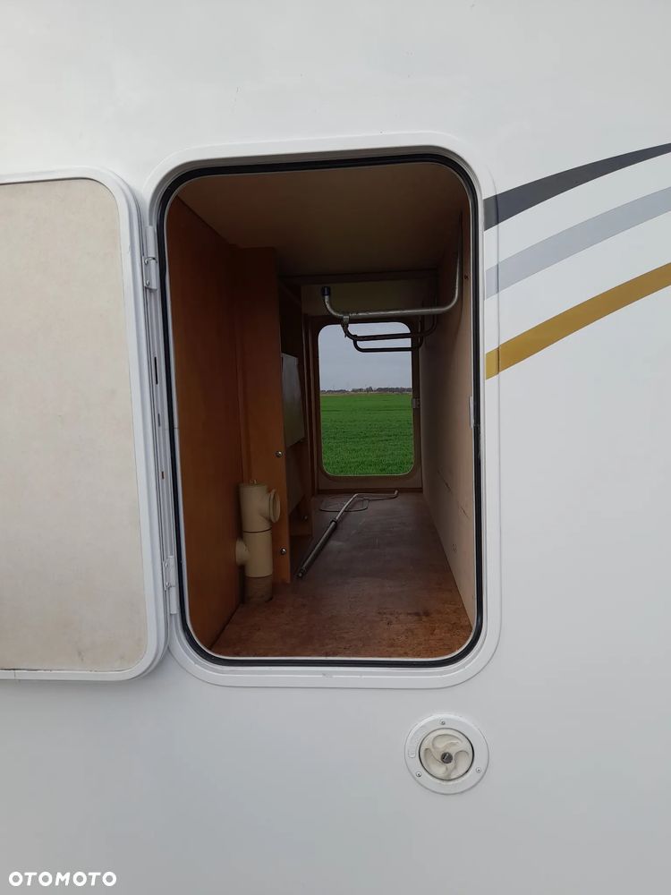 Mercedes-Benz Sprinter - 32