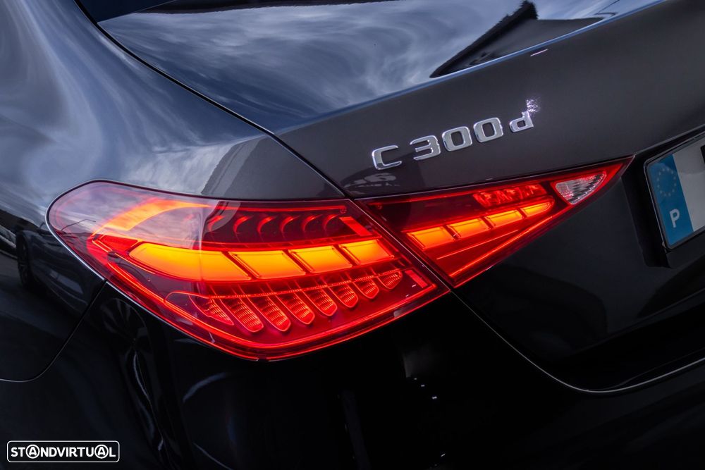 Mercedes-Benz C 300 d AMG Line - 11