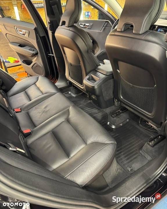 Volvo XC 60 B4 D AWD Inscription - 10