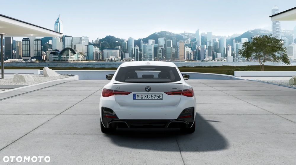 BMW i4 - 4