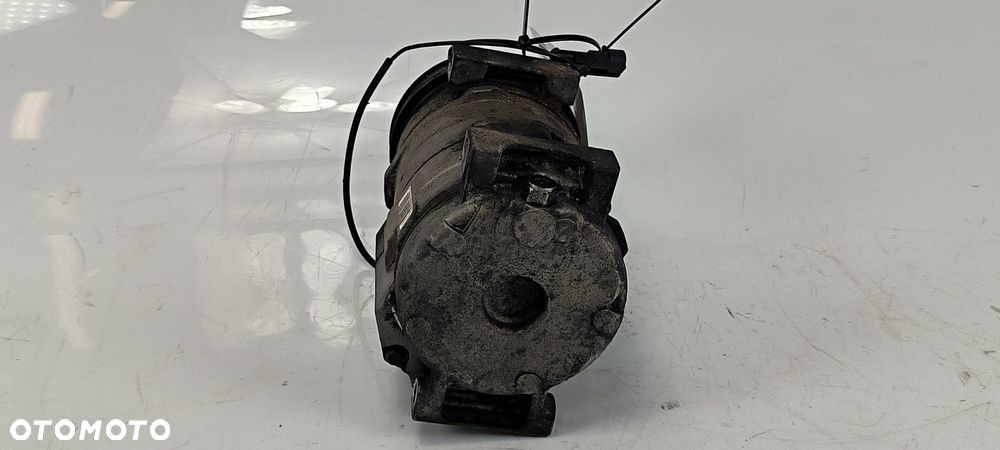 SPRĘŻARKA KLIMATYZACJI IVECO DAILY 35S18 247300-8220 - 2