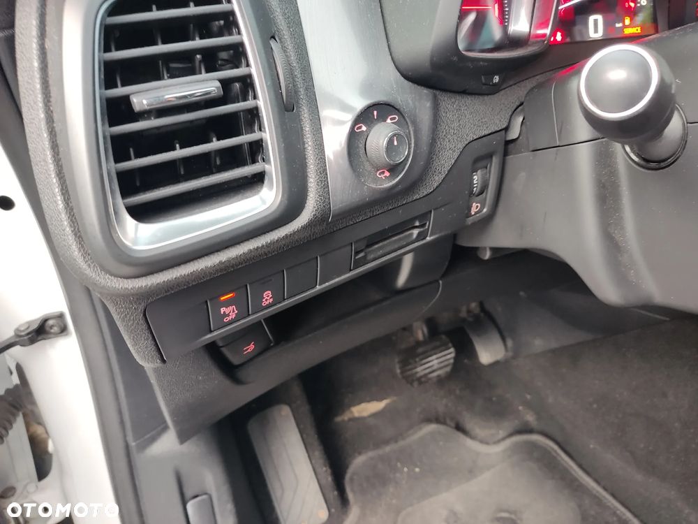 Citroën DS5 1.6 THP Chic S&S EAT6 - 22