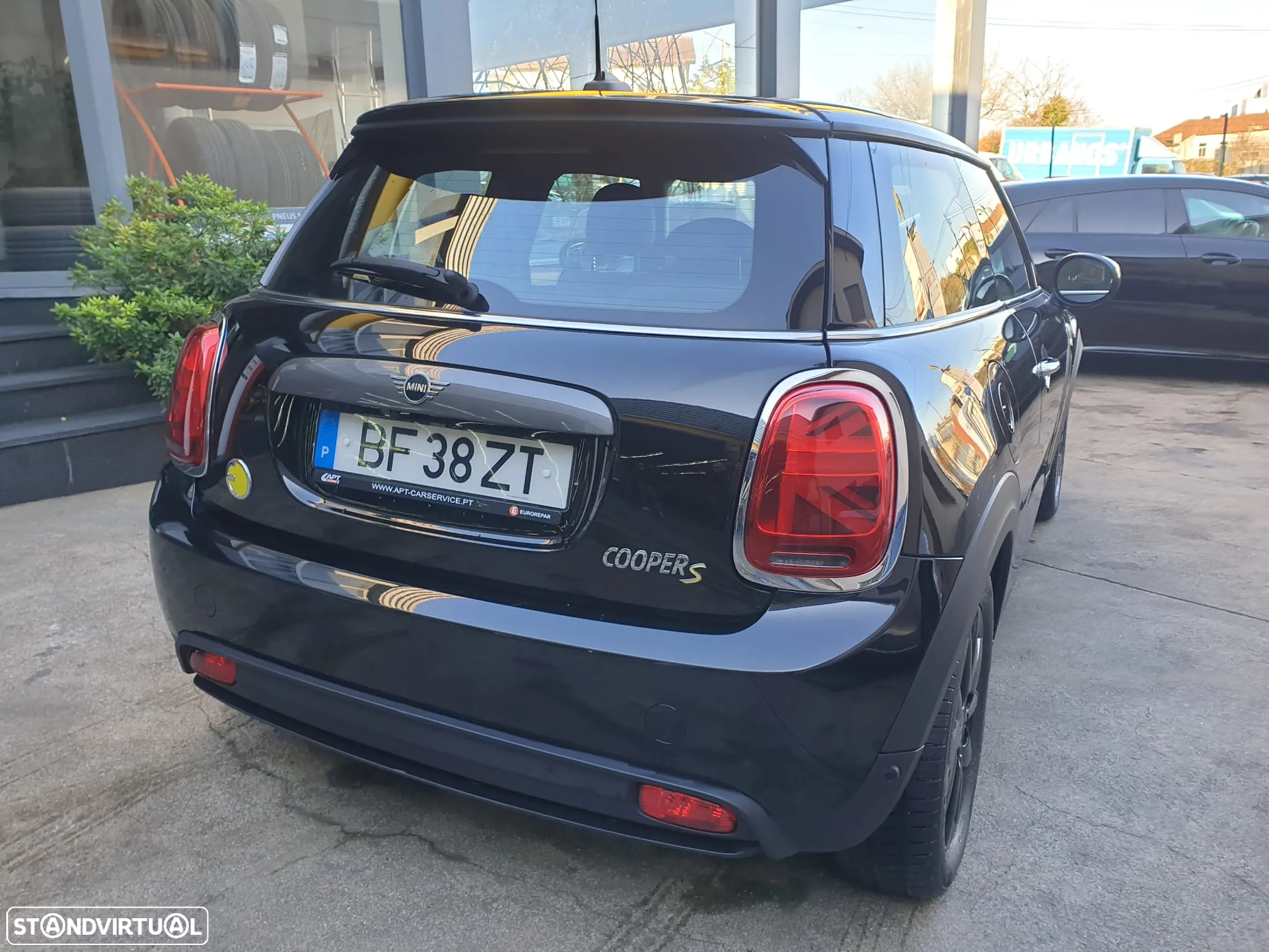 MINI 3 Portas Cooper SE - 28