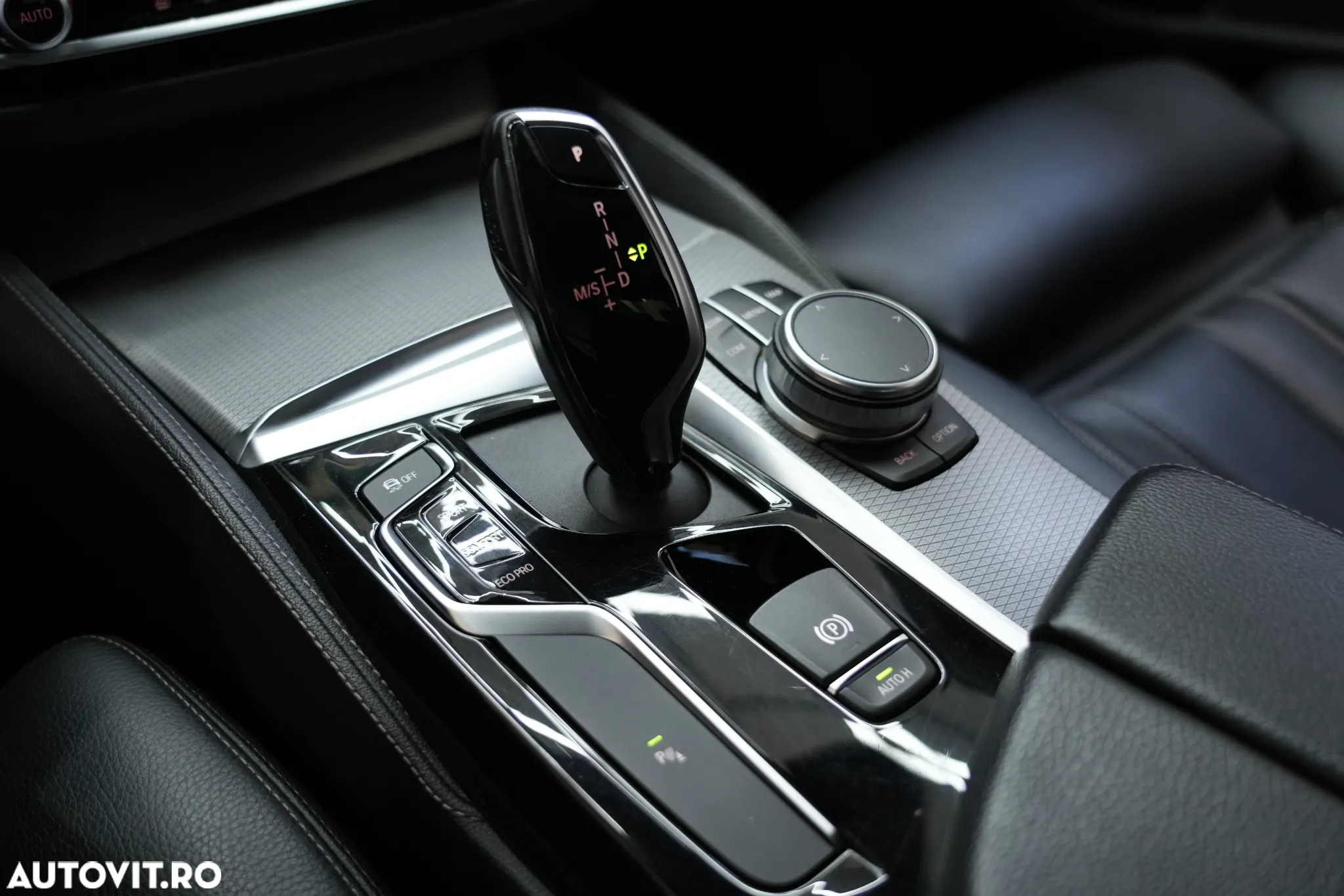 BMW Seria 5 520i Aut. M Sport Edition - 10