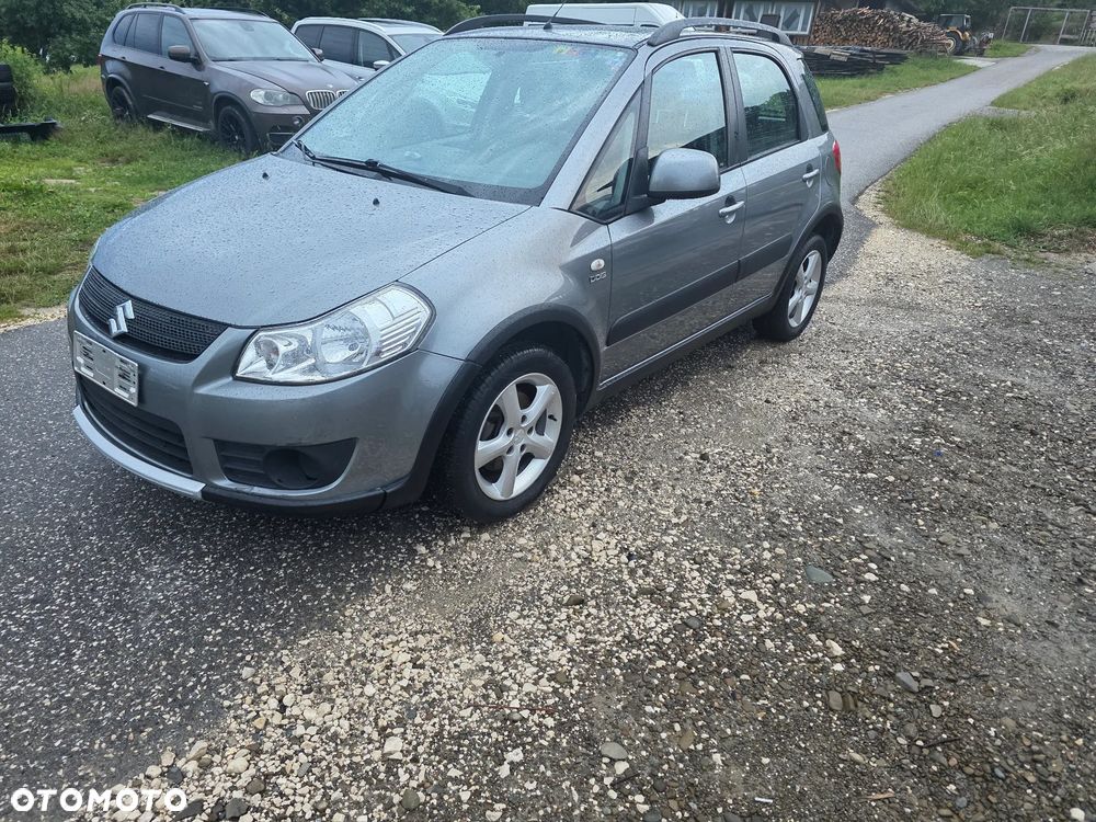 Suzuki SX4 1.9 DDiS DPF 4x4 Comfort - 1