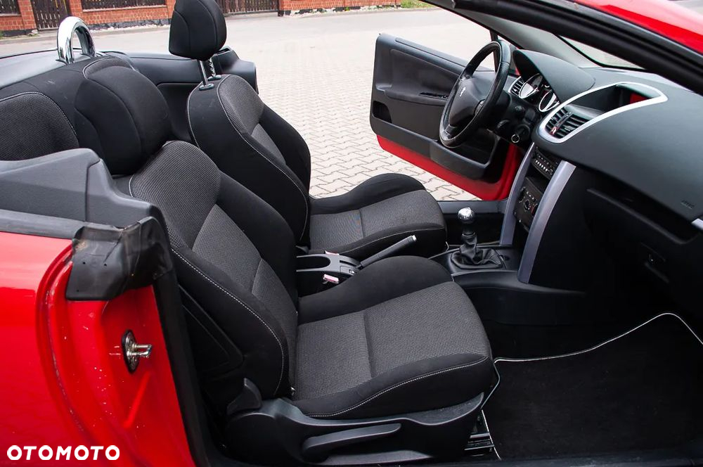 Peugeot 207 CC 150 THP Premium - 40