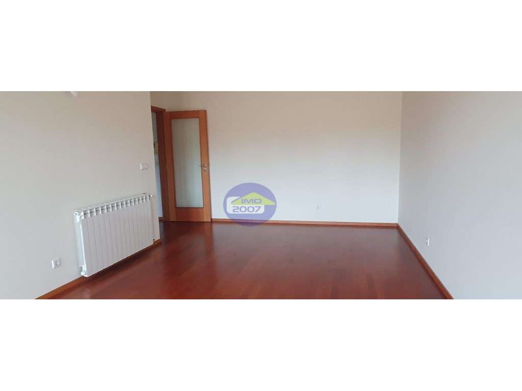 Apartamento T3 em Oliveira do Douro - Grande imagem: 5/15