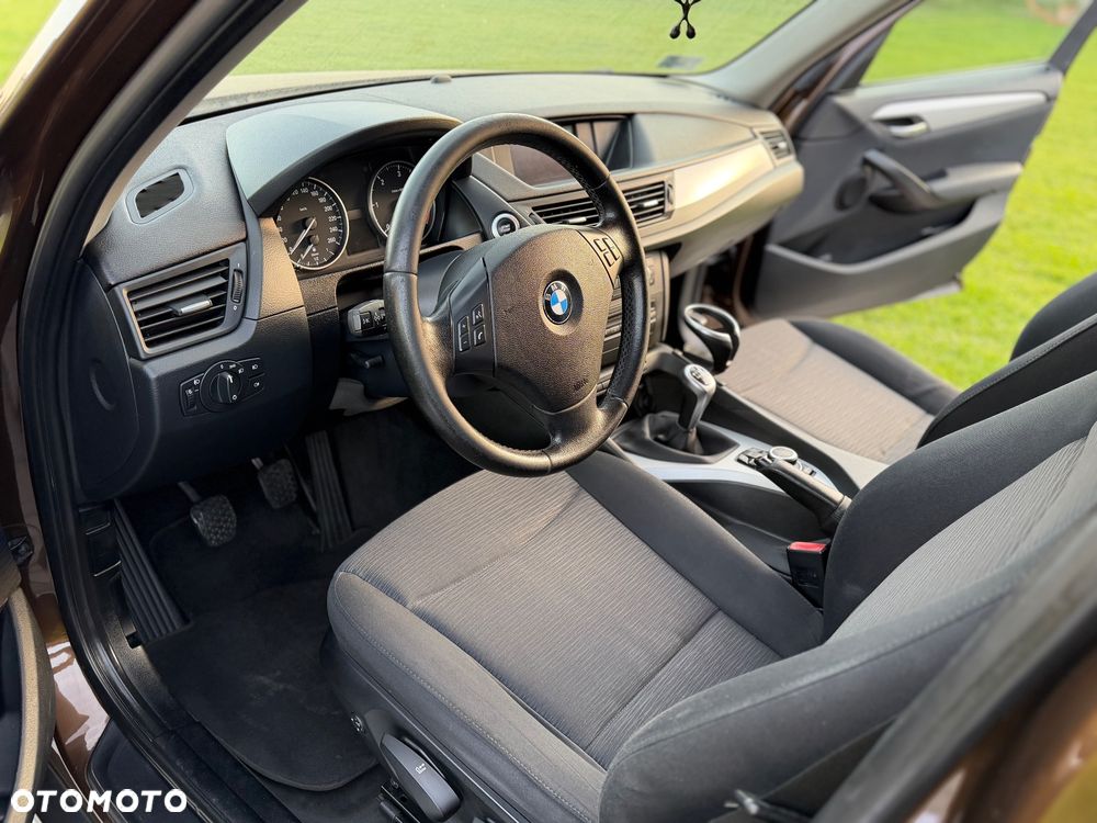 BMW X1 sDrive20d - 12