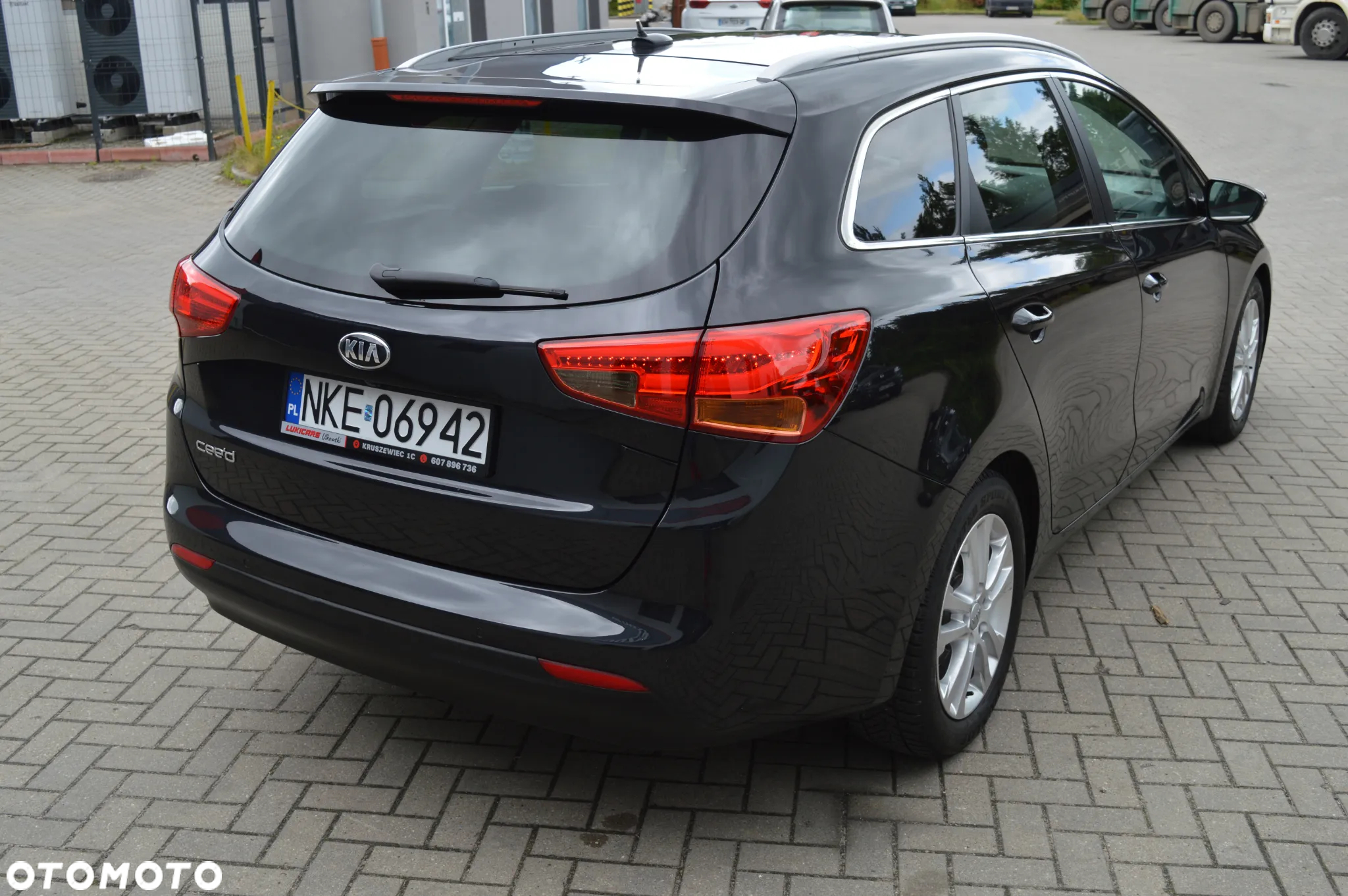 Kia Ceed 1.6 GDI SW DCT Platinum Edition - 10