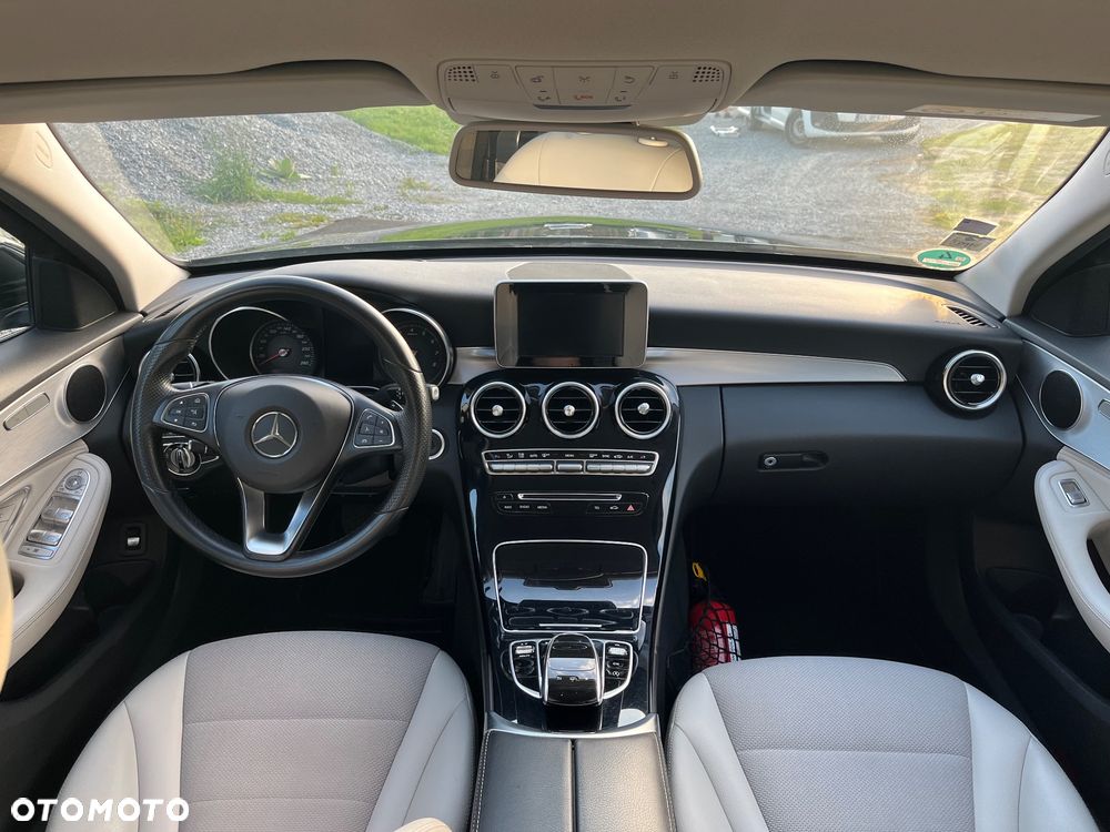Mercedes-Benz Klasa C 180 7G-TRONIC - 7