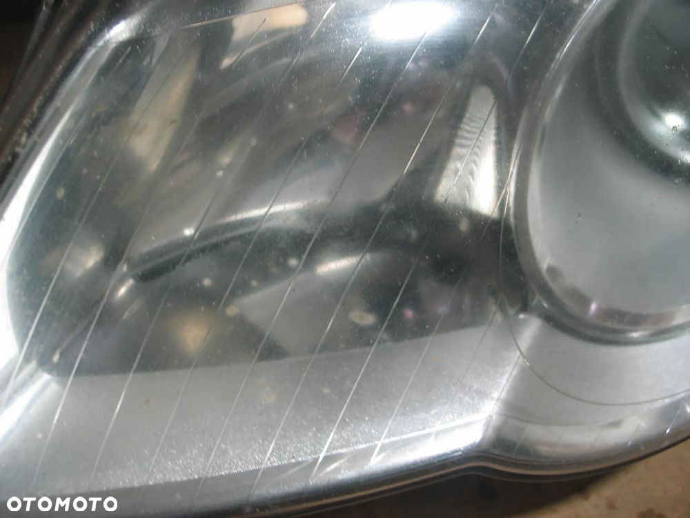 lampa przod vw passat B6 05-10r. 3C0941005S Europa - 10