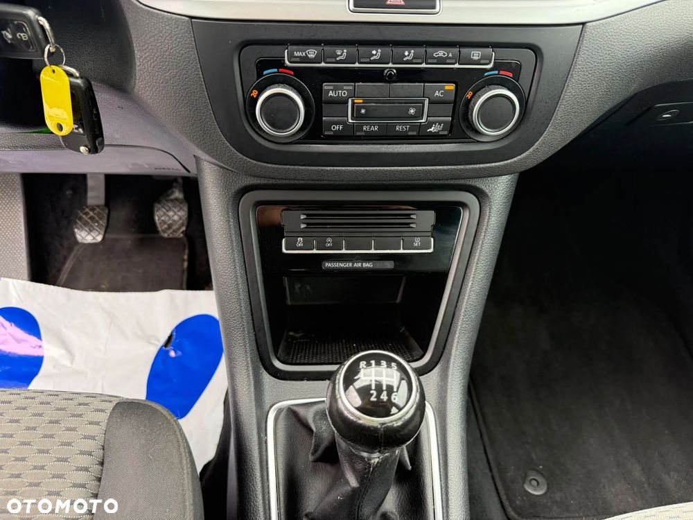 Volkswagen Sharan - 11