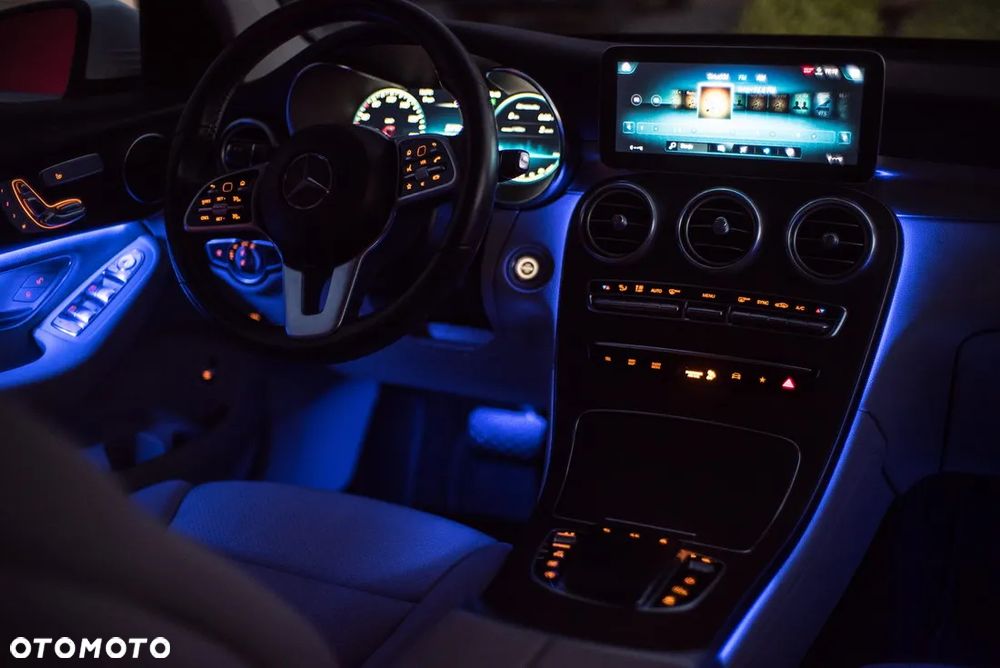 Mercedes-Benz GLC 300 4-Matic - 23