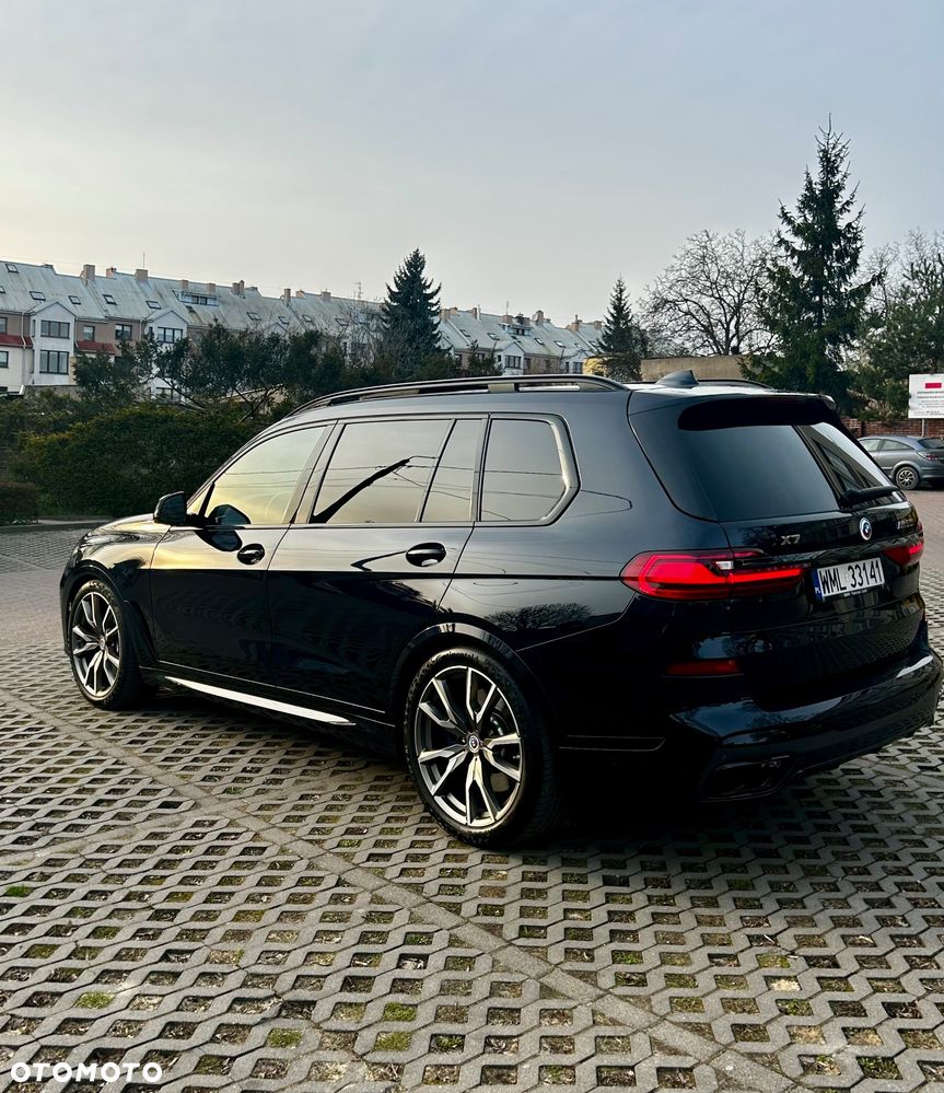 BMW X7 M50i sport - 10