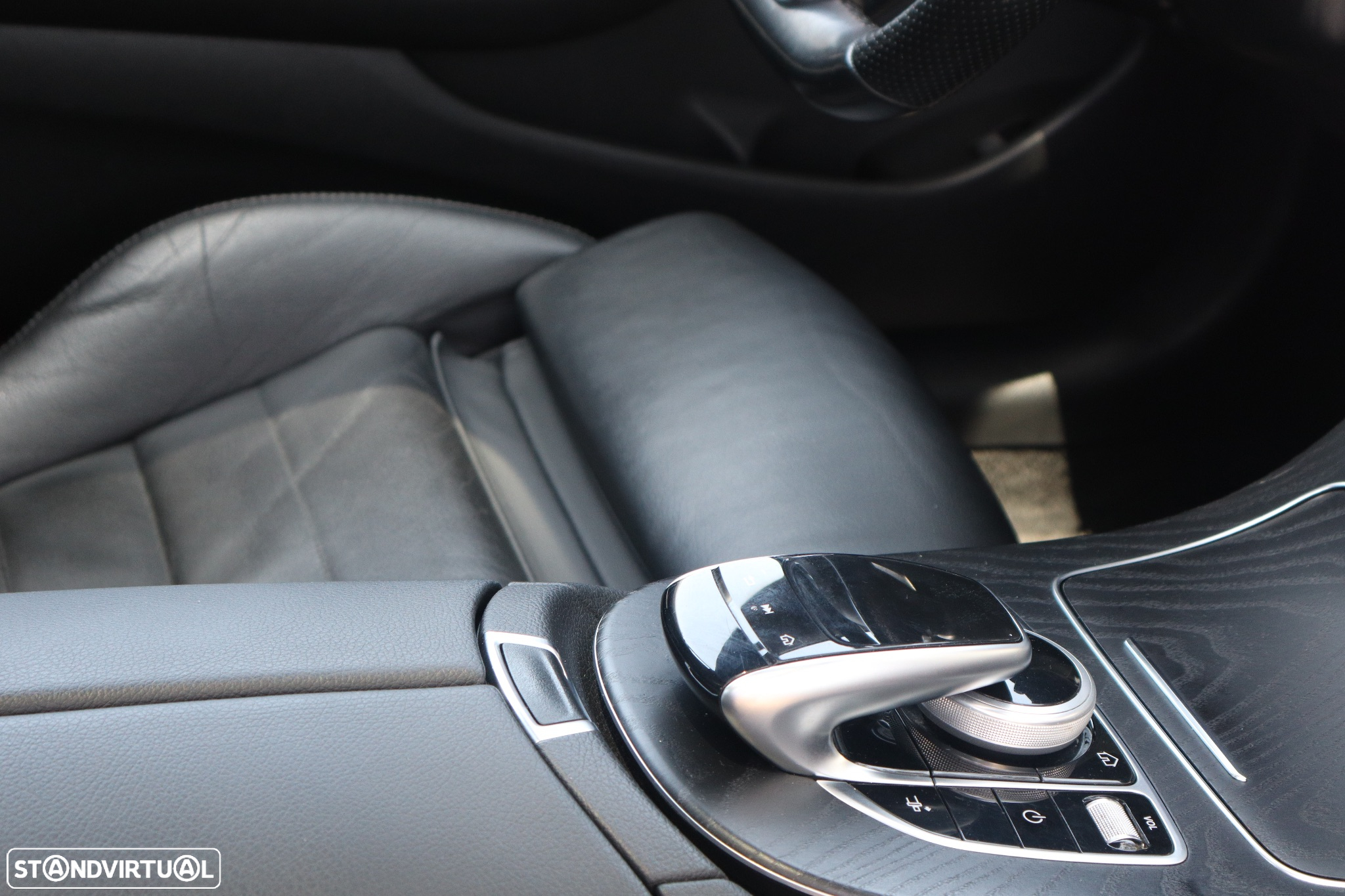 Mercedes-Benz E 220 d AMG Line Aut. - 36