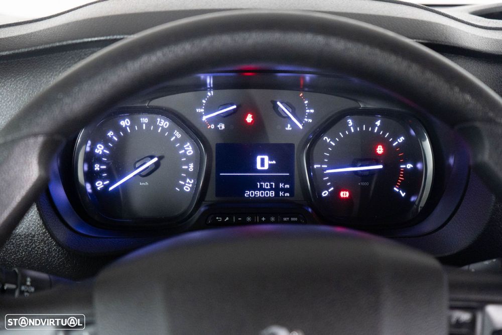 Peugeot Expert - 21