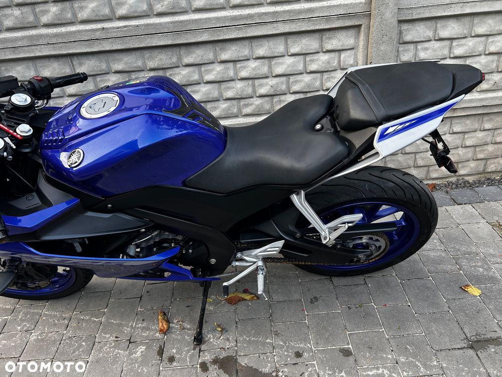 Yamaha YZF - 12