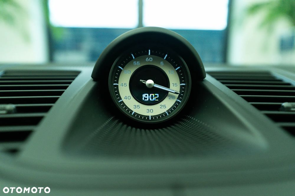Porsche Panamera 4 E-Hybrid PHEV - 19