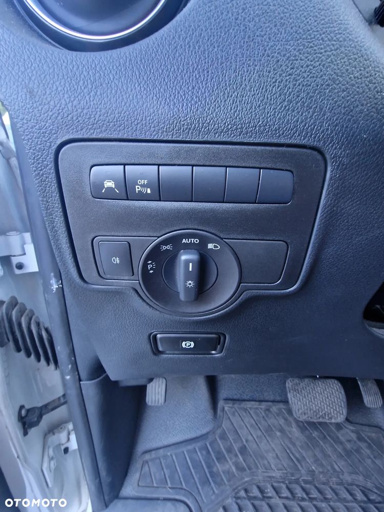 Mercedes-Benz Vito - 22