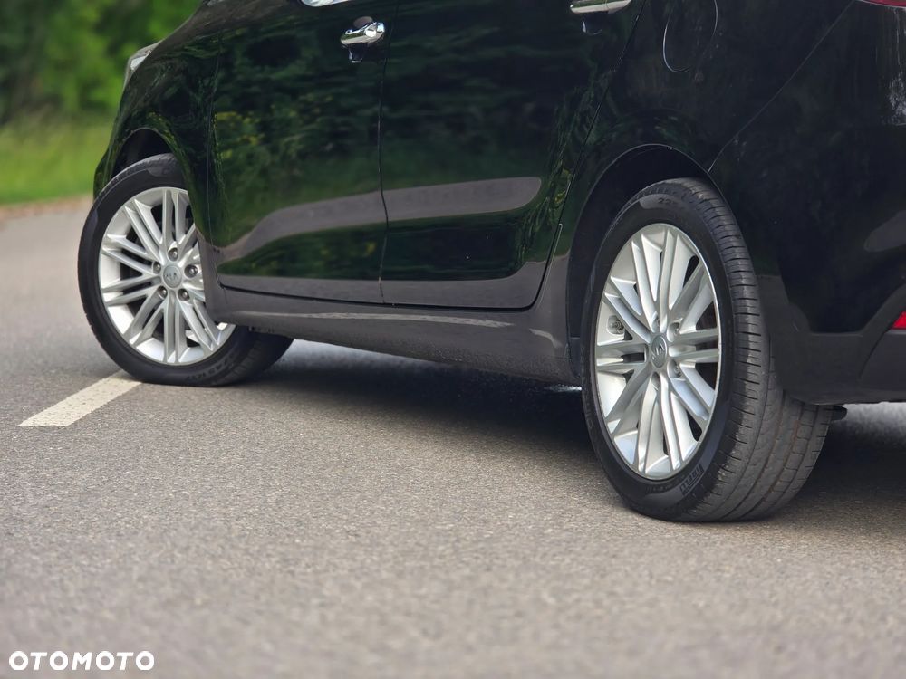 Kia Carens 1.7 CRDi L 7os - 36