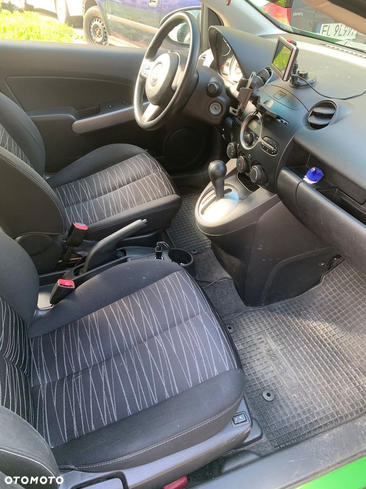 Mazda 2 - 9