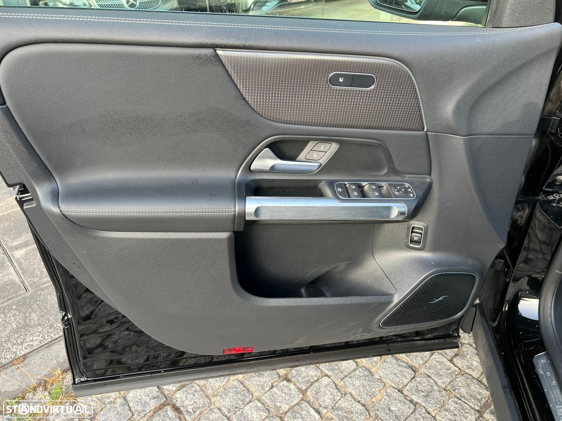 Mercedes-Benz EQB 250 Progressive - 8