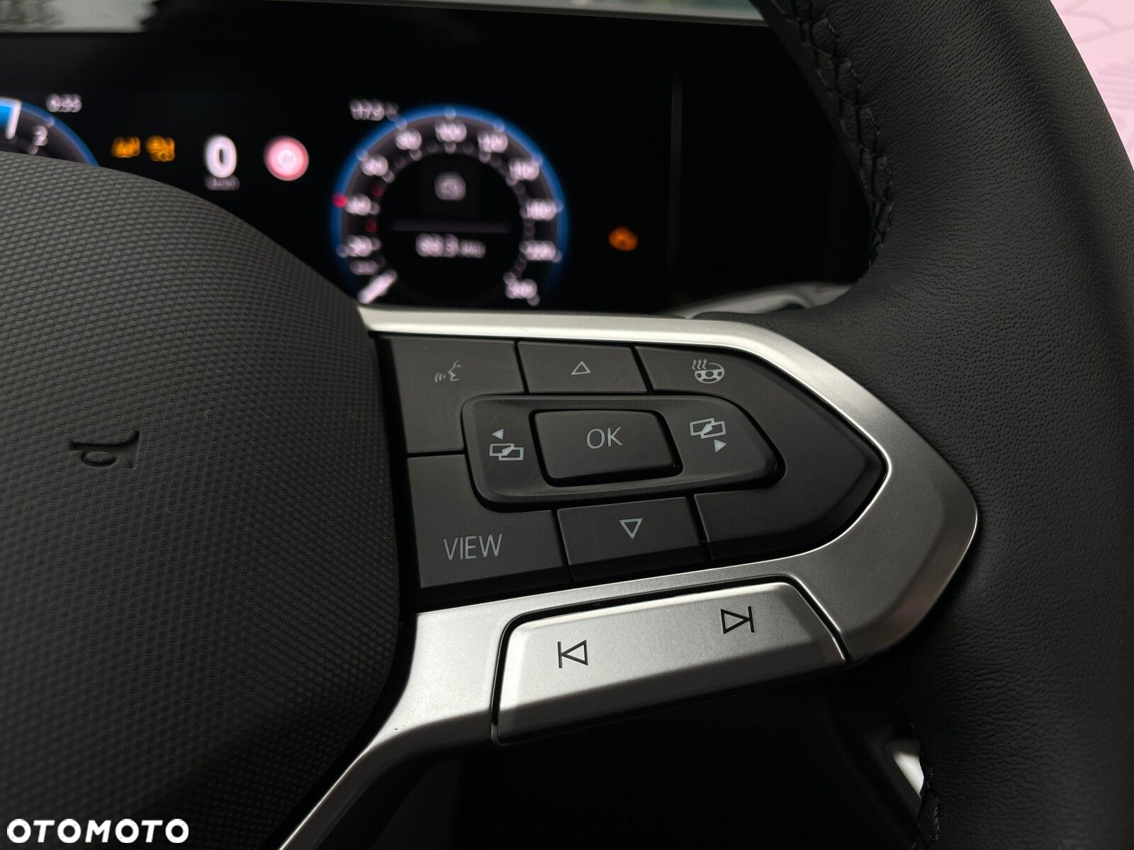 Volkswagen Tiguan - 18