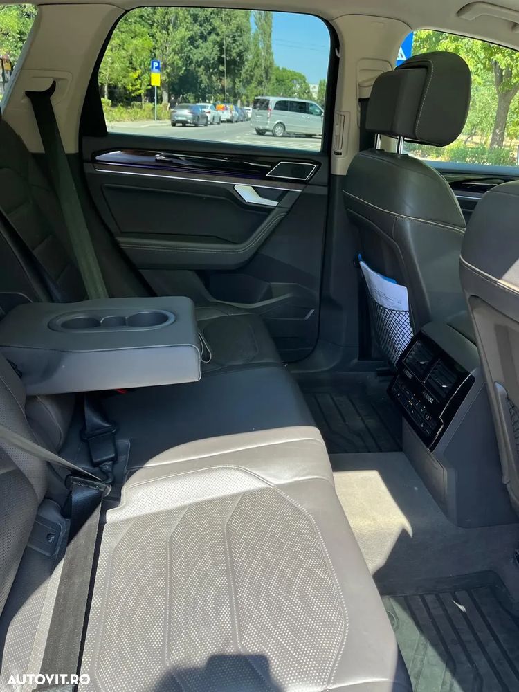 Volkswagen Touareg 3.0 V6 TDI 4Motion DPF Automatik Elegance - 8