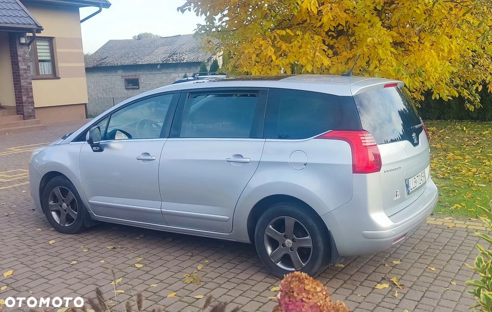 Peugeot 5008 - 3
