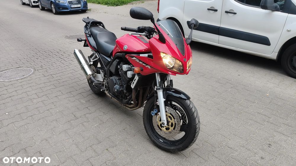 Yamaha FZS - 7