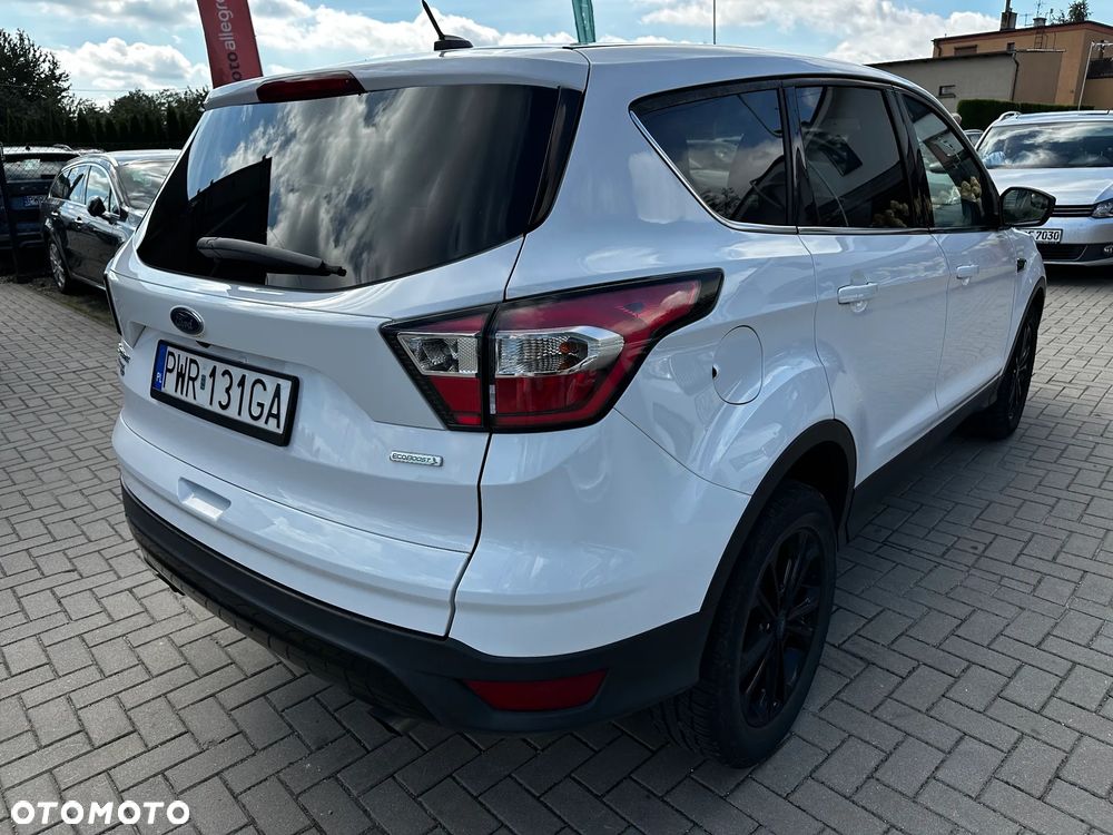 Ford Escape 2.0 EcoBoost AWD Titanium - 3