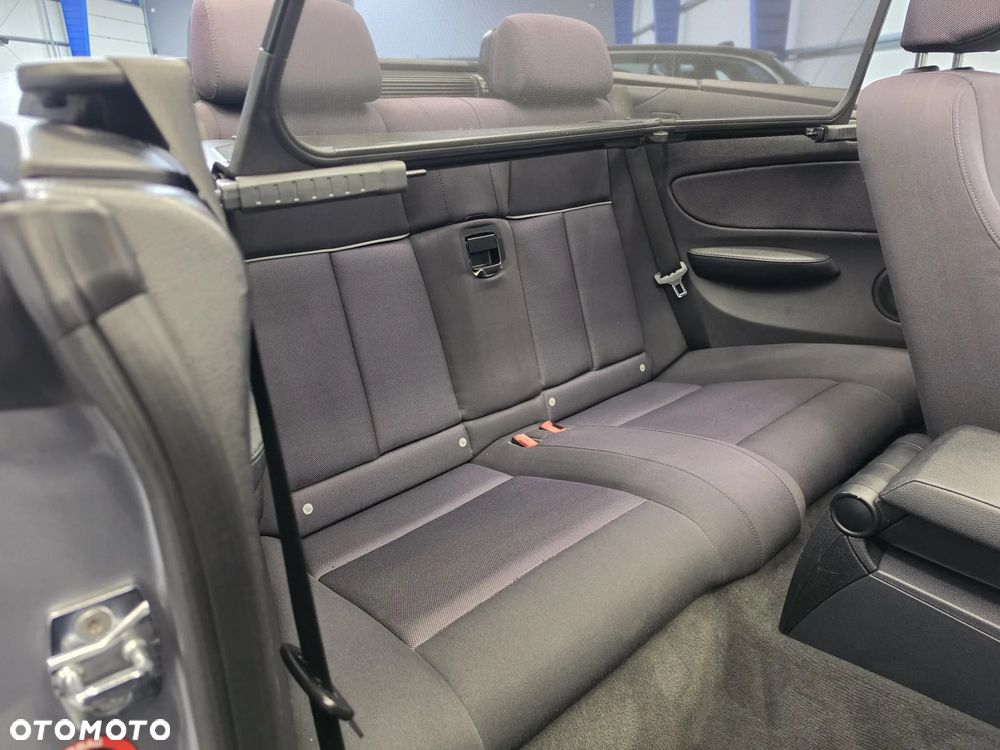 BMW Seria 1 118i Edition Sport - 28
