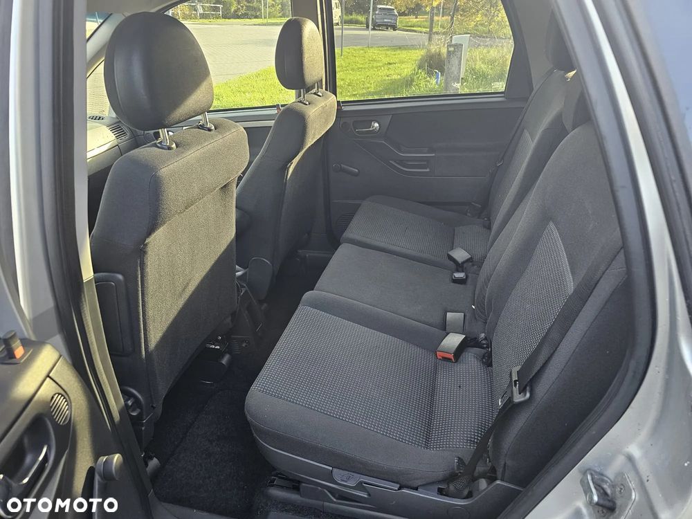 Opel Meriva - 17