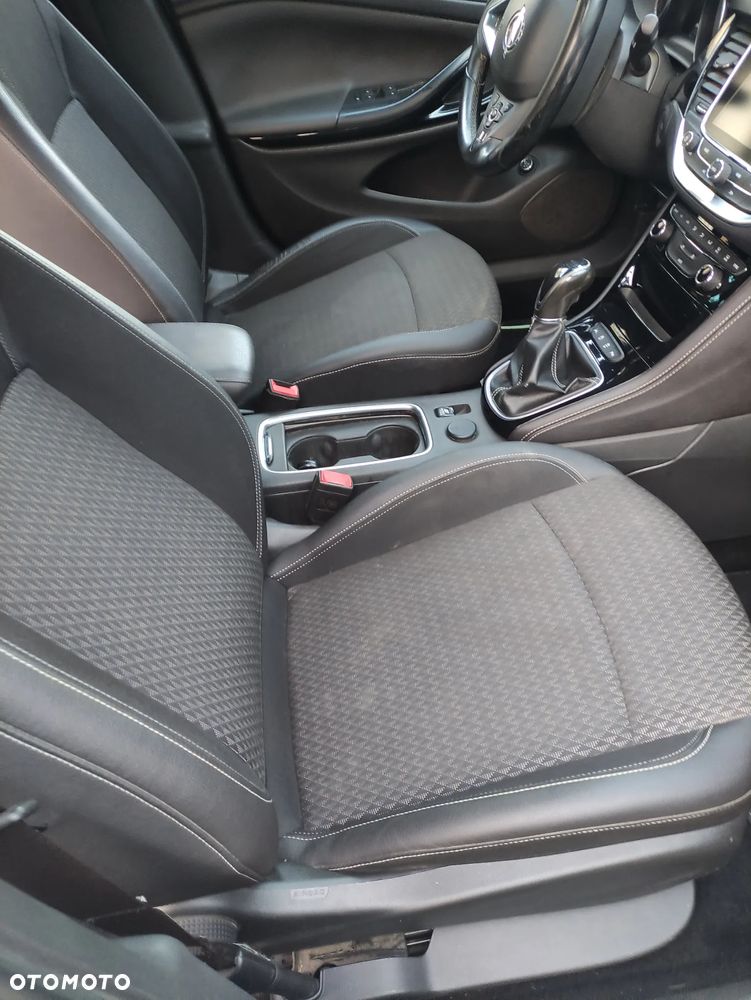 Opel Astra 1.6 D Start/Stop Business - 27