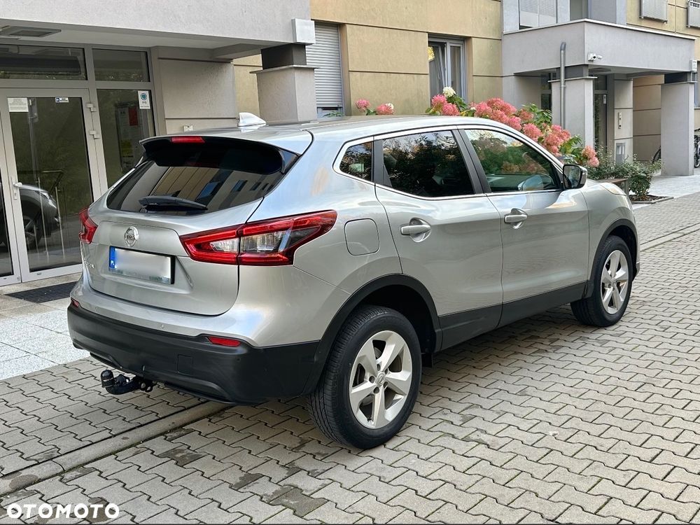 Nissan Qashqai 1.3 DIG-T N-Connecta - 6