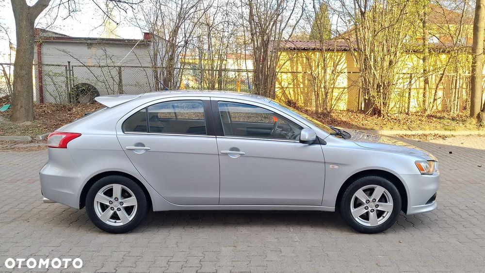 Mitsubishi Lancer - 4