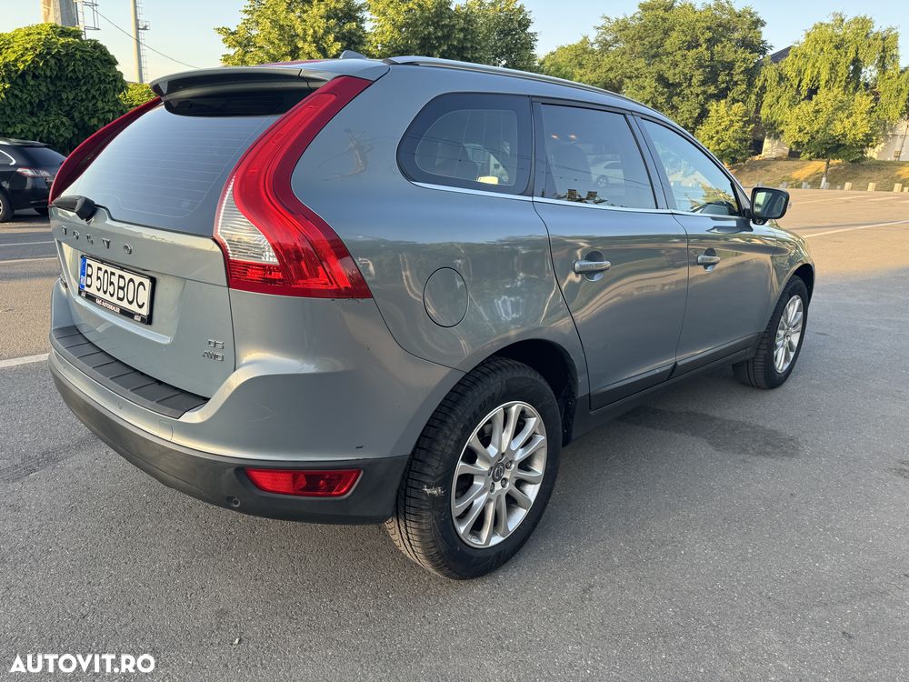Volvo XC 60 D5 AWD Summum - 8