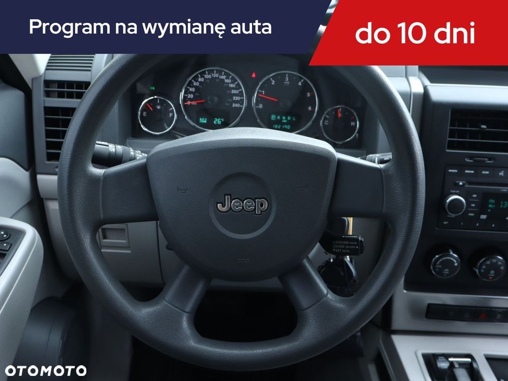 Jeep Cherokee - 22