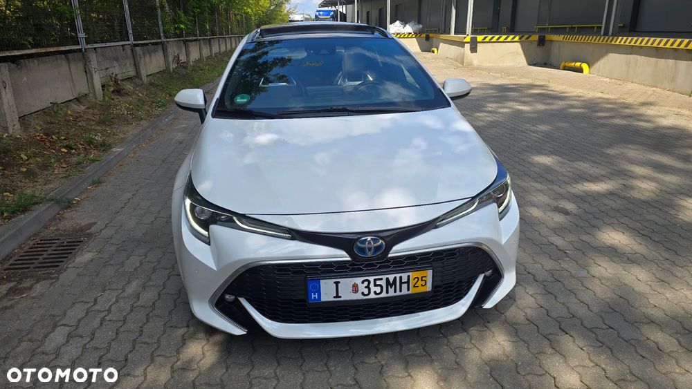 Toyota Corolla 2.0 Hybrid Executive - 8