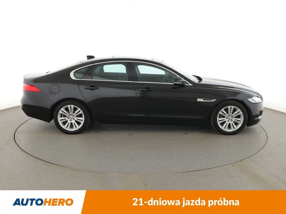 Jaguar XF - 7