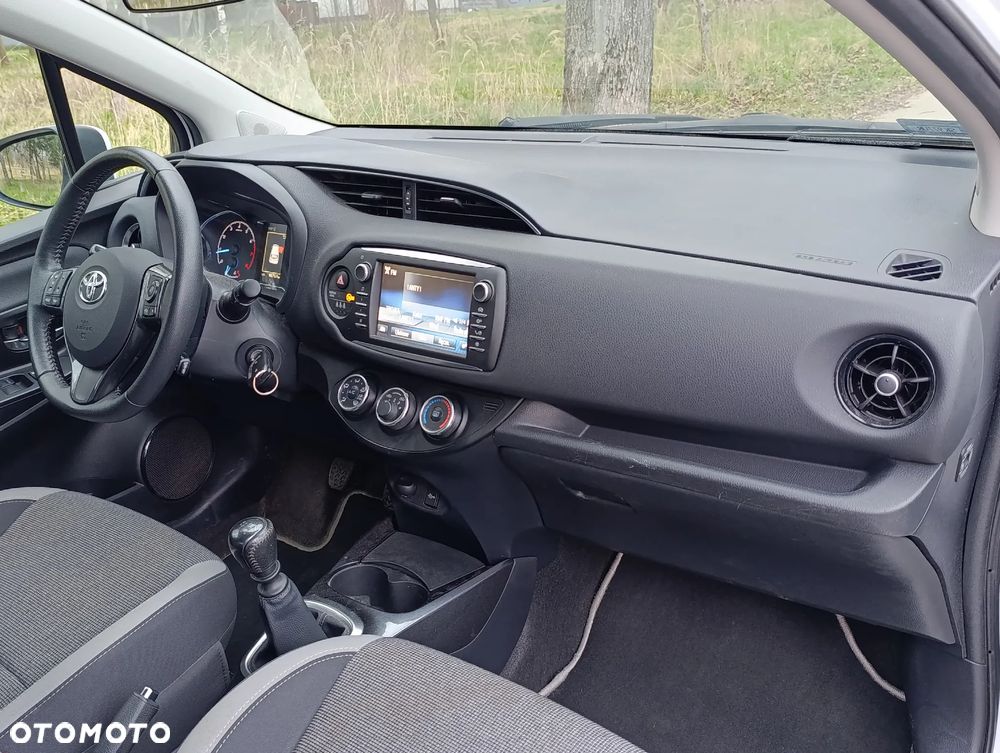 Toyota Yaris 1.5 20th Anniversary - 13