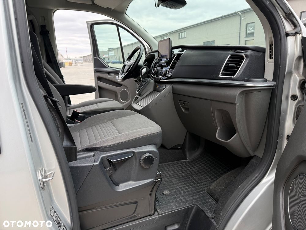 Ford Tourneo Custom 2.0 TDCi L2 Titanium SelectShift - 24