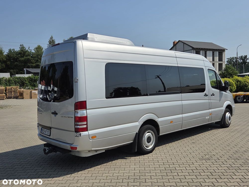 Mercedes-Benz Sprinter - 10