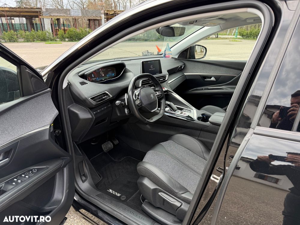 Peugeot 3008 225 e-EAT8 Allure - 6