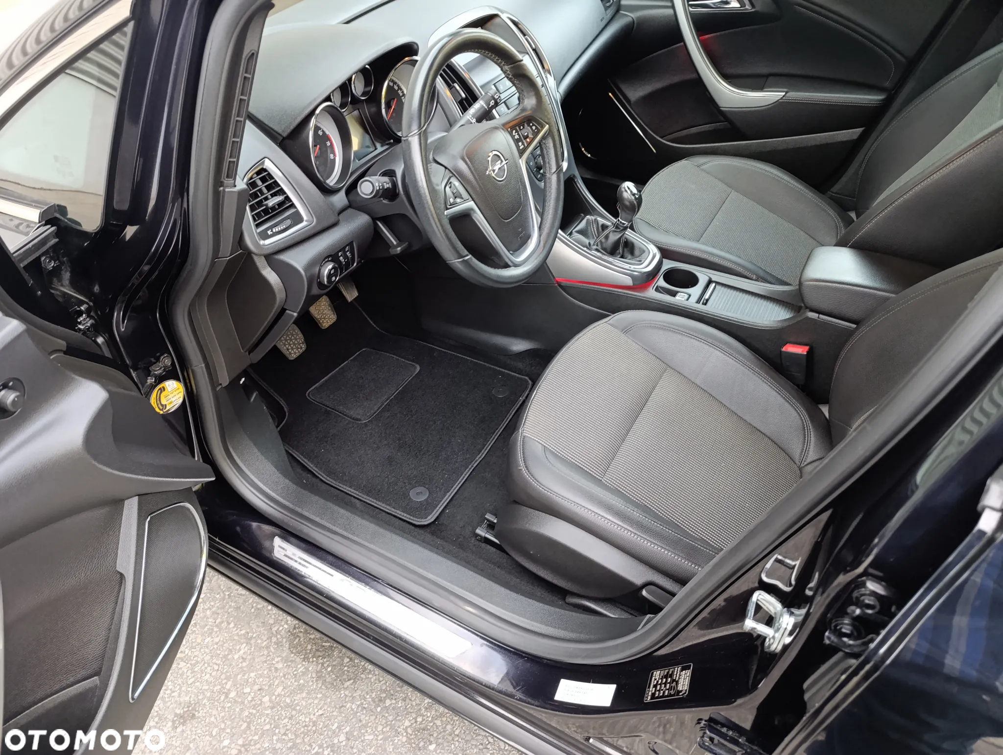 Opel Astra 1.4 Turbo Innovation - 18