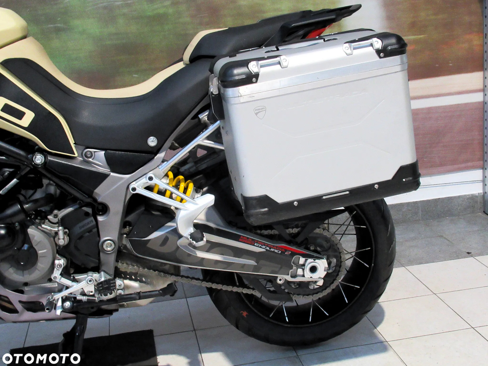 Ducati Multistrada - 14