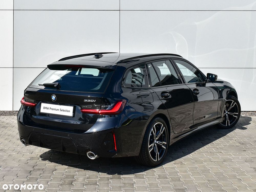 BMW Seria 3 330i xDrive M Sport - 2